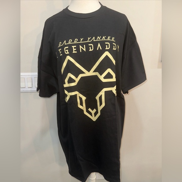 Daddy Yankee LegendDaddy Tour *Exclusively for Crew - short Sleeve T-Shirt,  2XL - Picture 1 of 5